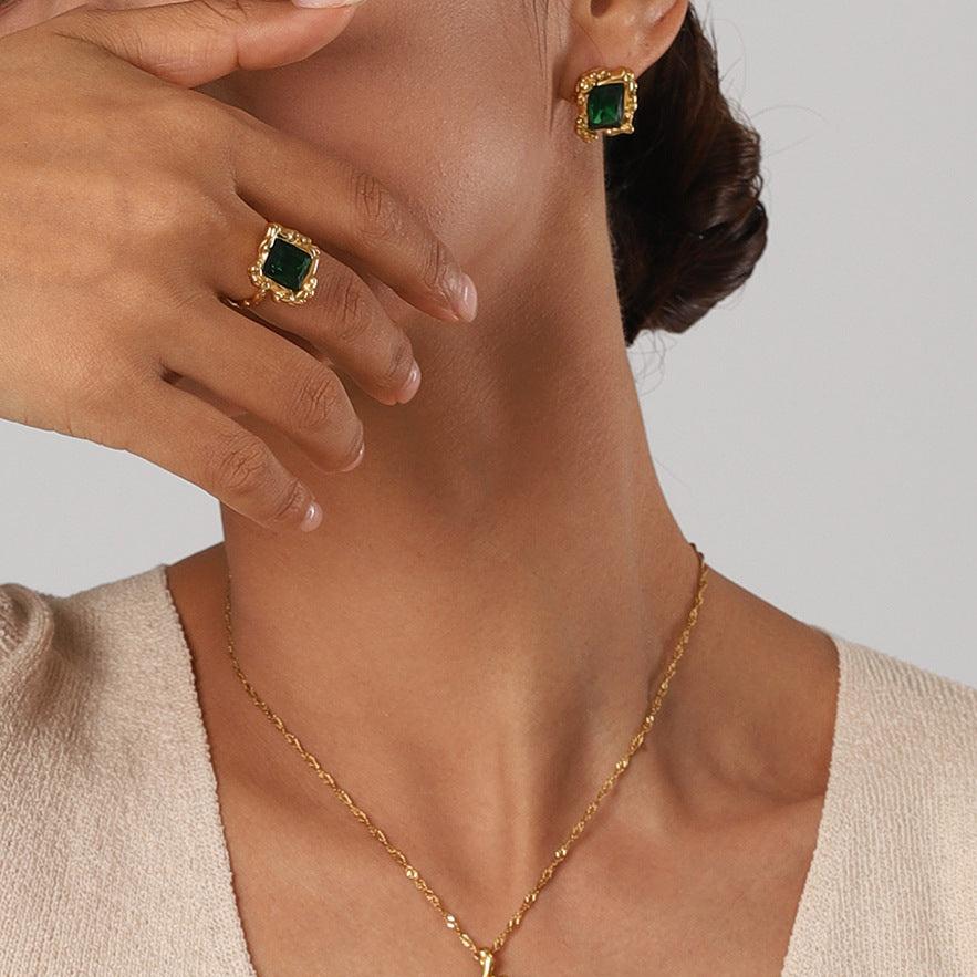 Esmeralda Vintage Stud Earrings