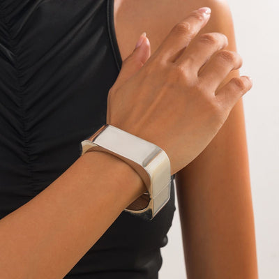 Sculpted Square Cuff Bracelet – Bold Minimalist Statement