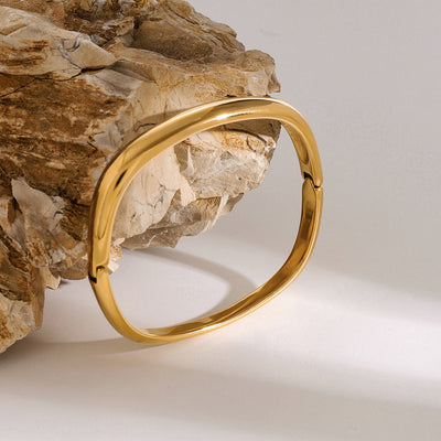 Lustrous Gold Bangle